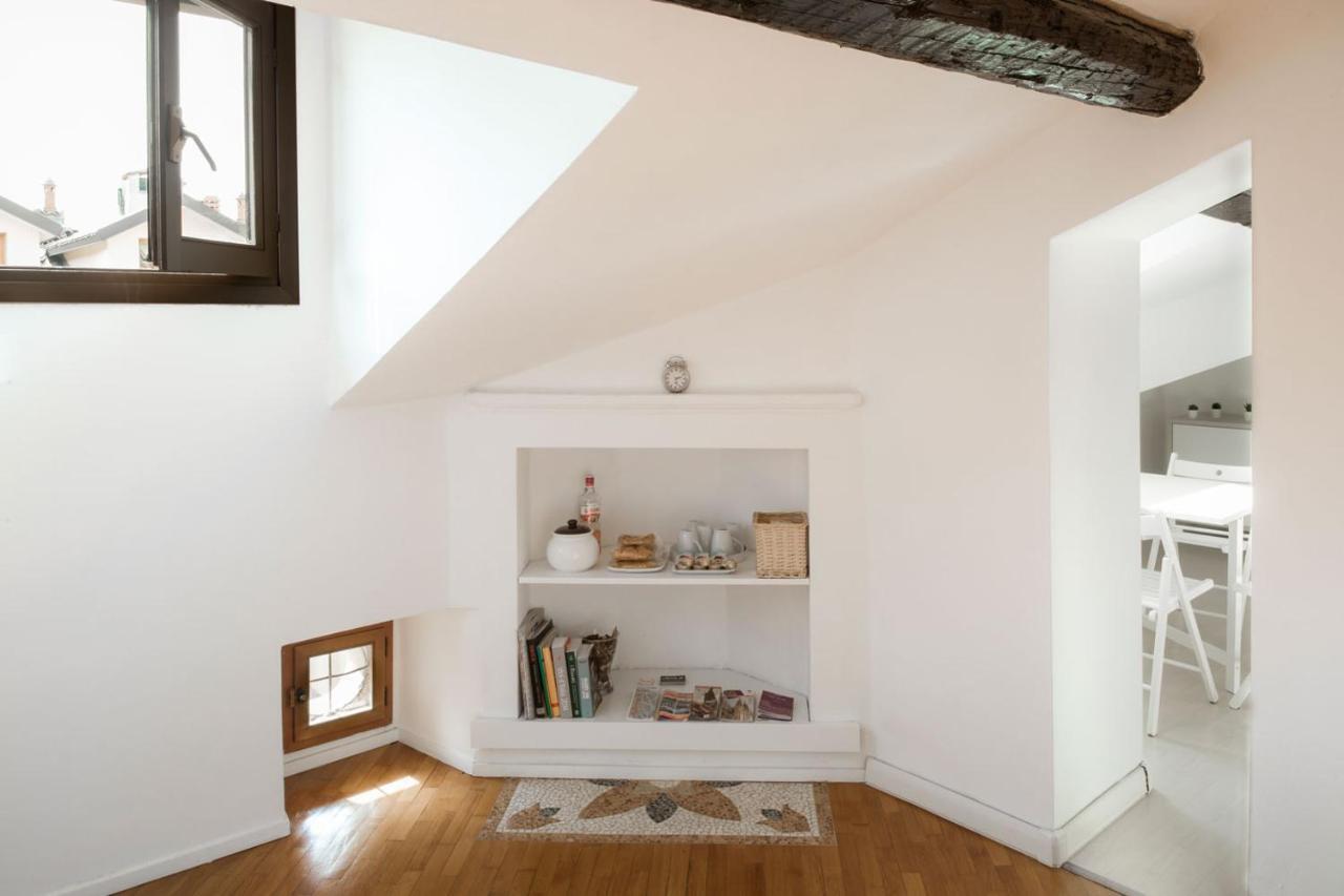 Ferienwohnung La Mansarda Sui Navigli Mailand Exterior foto